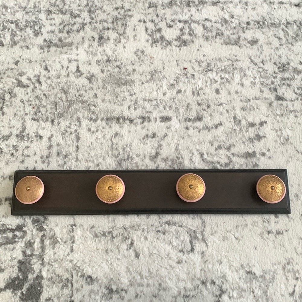 Wall Accent Hooks, Pink and Gold